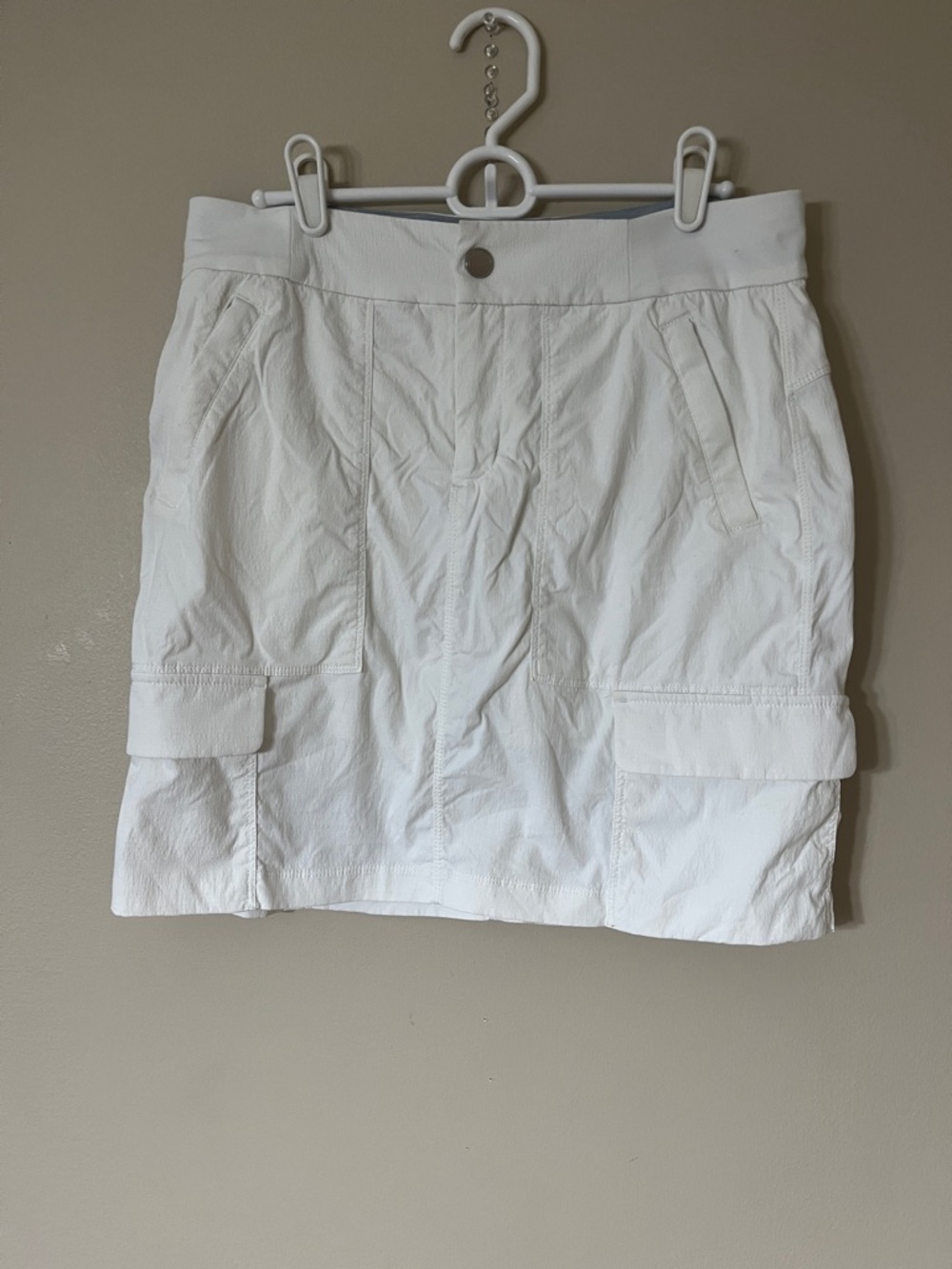 Athleta White Cargo Skort